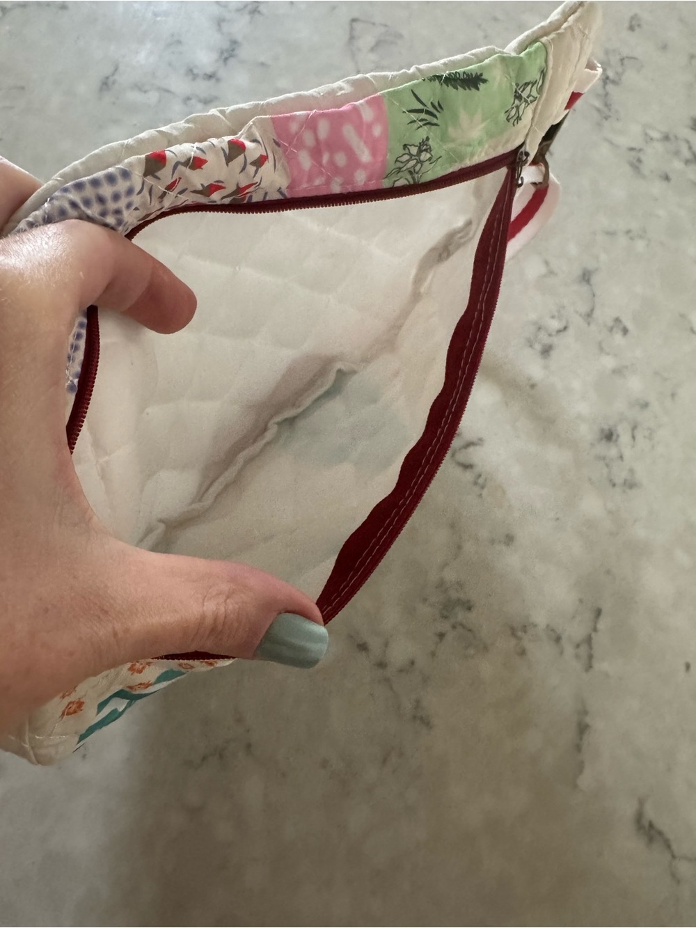 NWOT Quilted Patchwork Crossbody Bag - White with Multicolor Accents - Picture 4 of 4